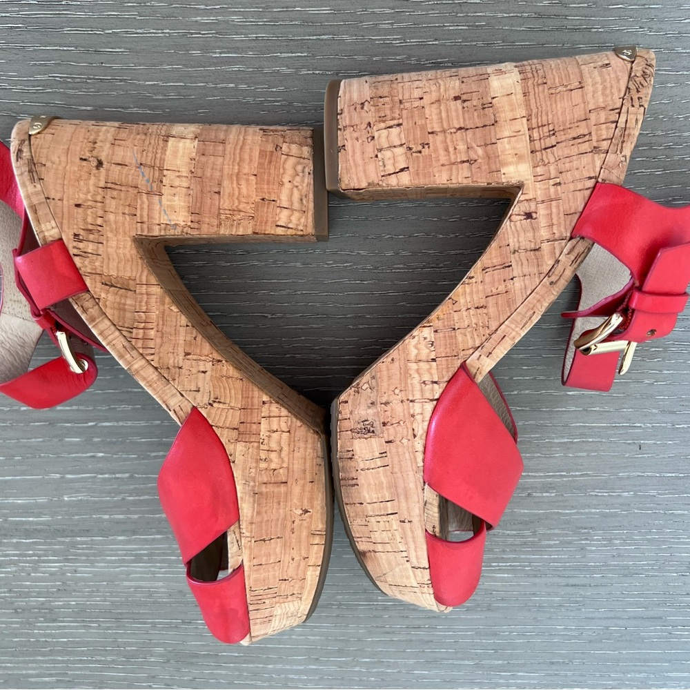 Mikhael Kors platform sandals size 8.5 - Picture 9 of 15